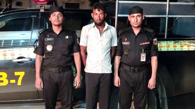 ভিক্ষুক’কে গণধ’র্ষণ মামলার মূলহোতা মেহরাজসহ গ্রেফতার ২